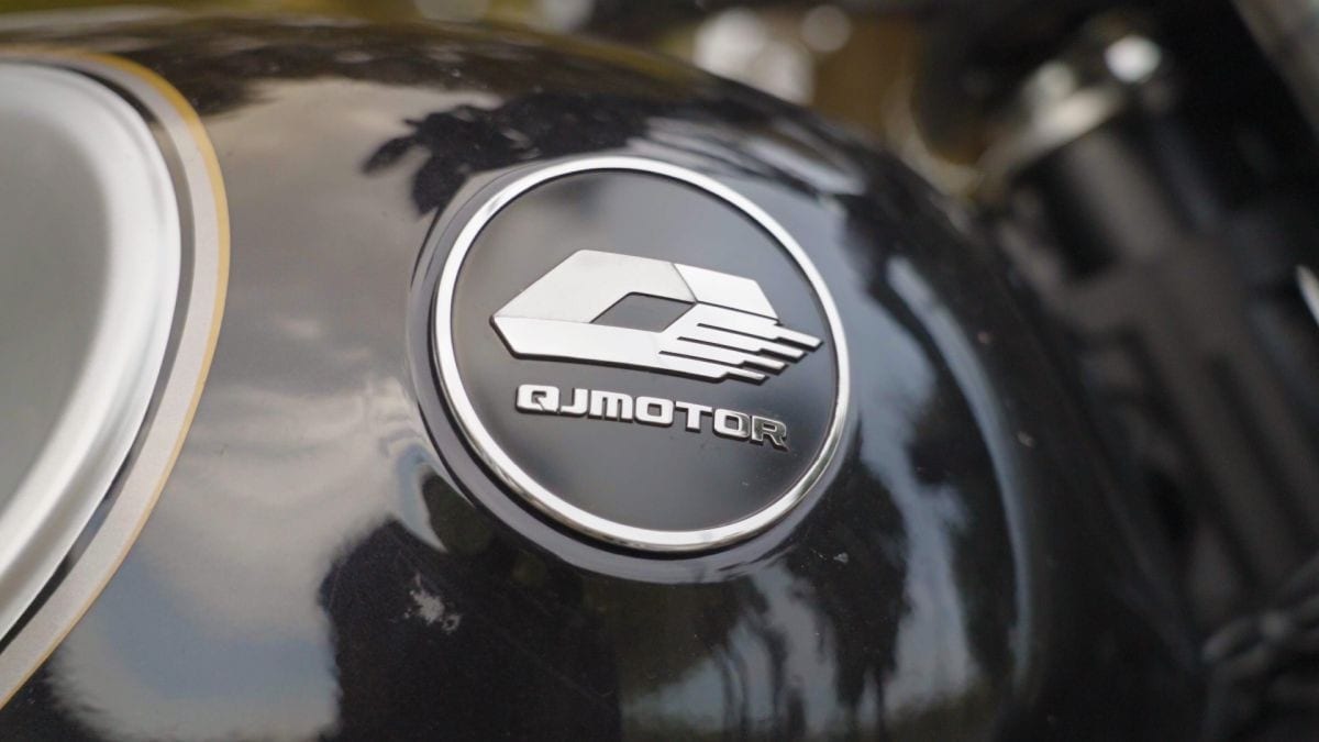 QJ MOTOR SRV 550: Media a sorpresa